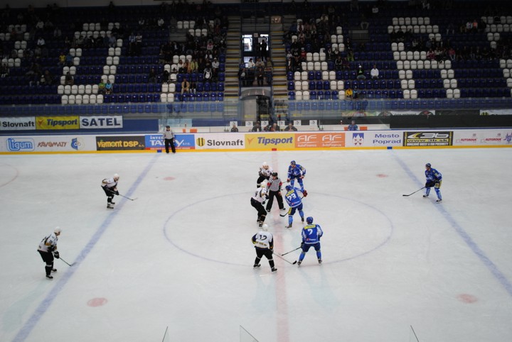 Kamzíci uštedrili Spišiakom debakel - 8:0!